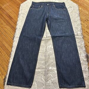 Brand New Levi jeans size 32/34